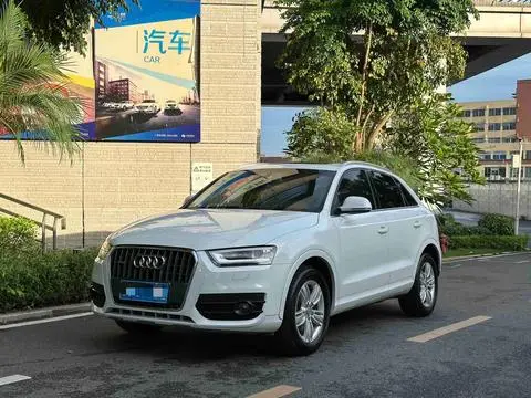 Audi Q3 2015 — фото 1