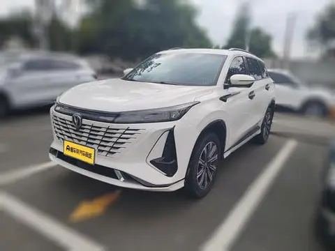 Changan CS75 PLUS 2023 — фото 1