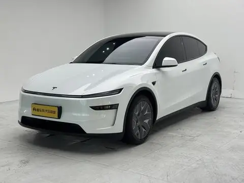 Tesla Model Y L 2026