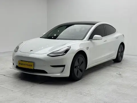 Tesla Model 3 2020 — фото 1