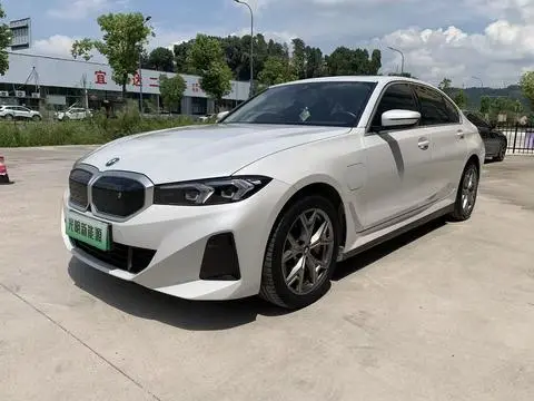 BMW i3 2022