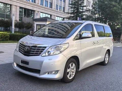 Toyota 埃尔法 2011