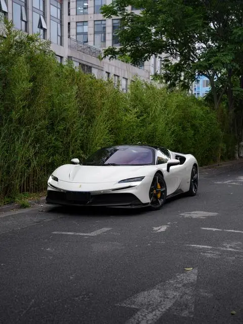 Ferrari SF90 2019