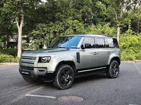 Land Rover 卫士 2022