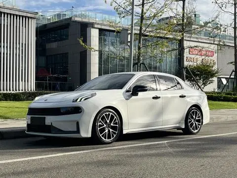Lynk & Co 03 2022