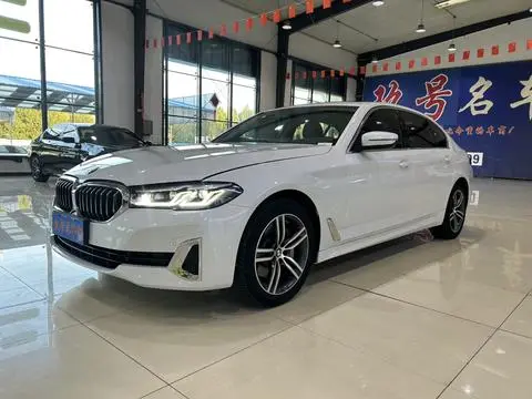 BMW 5 Series 2021 — фото 1