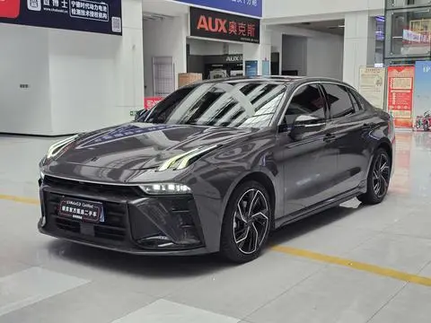 Lynk & Co 03 2025