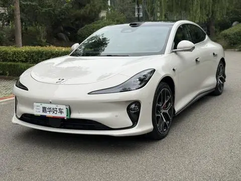 IM Motors 智己L6 2025