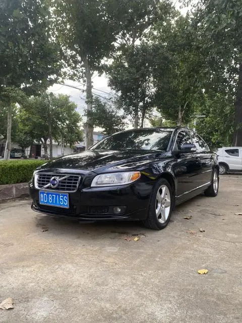 Volvo S80L 2010