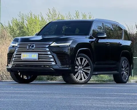 Lexus LX 2023 — фото 1