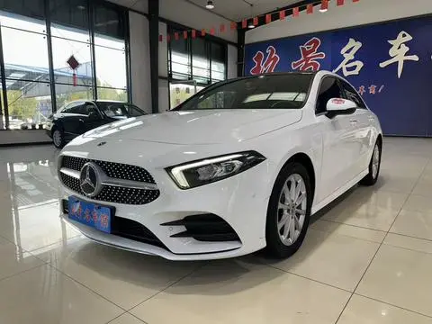 Mercedes-Benz A-Class 2019 — фото 1