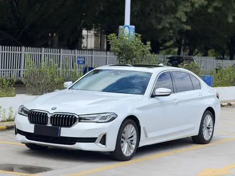 BMW 5 Series 2021 — фото 1