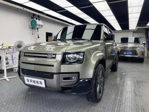 Land Rover 卫士 2023