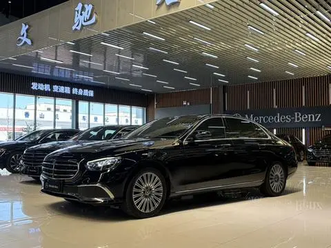 Mercedes-Benz E-Class 2022 — фото 1