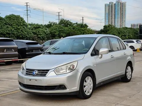 Venucia D50 2013