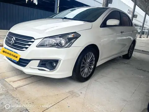 Suzuki 启悦 2015
