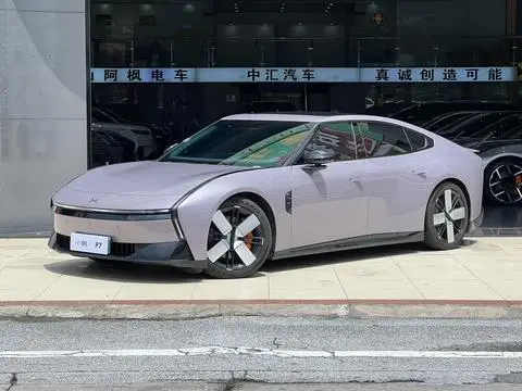 XPeng 小鹏P7 2025