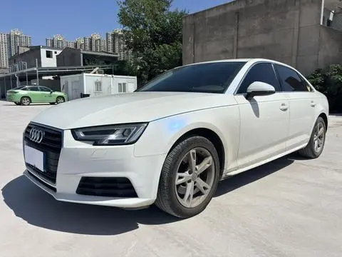 Audi A4L 2017 — фото 1
