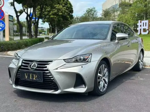 Lexus IS 2017
