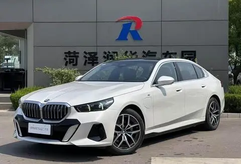 BMW i5 2025