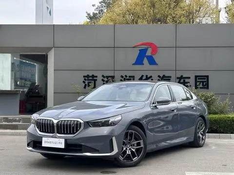 BMW i5 2024