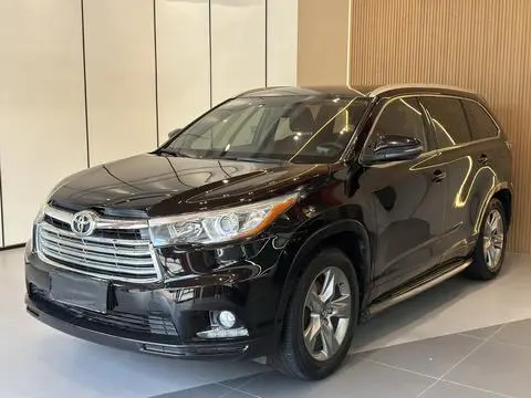 Toyota Highlander 2015 — фото 1