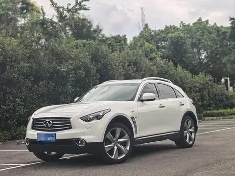 Infiniti QX70 2013