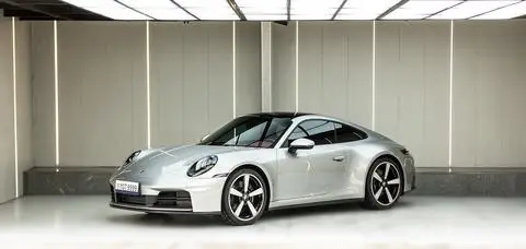 Porsche 911 2025