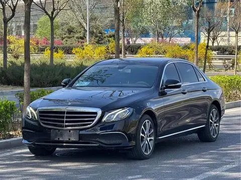 Mercedes-Benz E-Class 2019 — фото 1