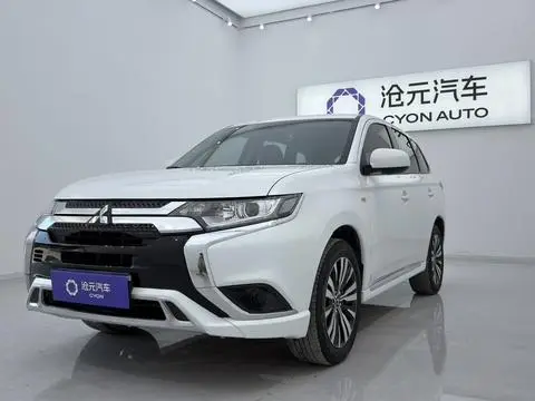 Mitsubishi 欧蓝德 2021