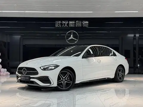 Mercedes-Benz C-Class 2025