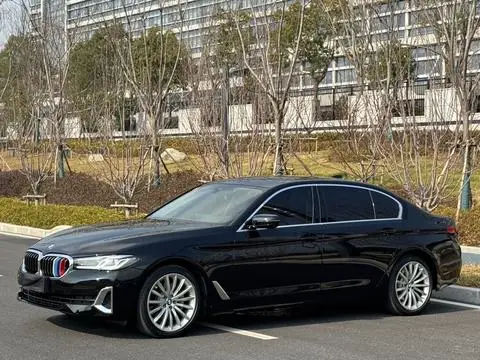 BMW 5 Series 2021 — фото 1