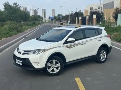 Toyota RAV4 2015