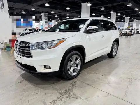 Toyota Highlander 2017 — фото 1