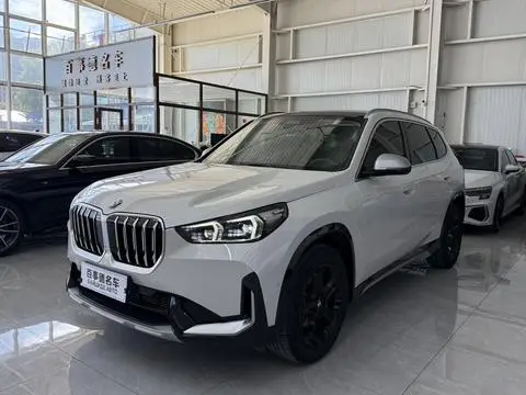BMW X1 2023 — фото 1