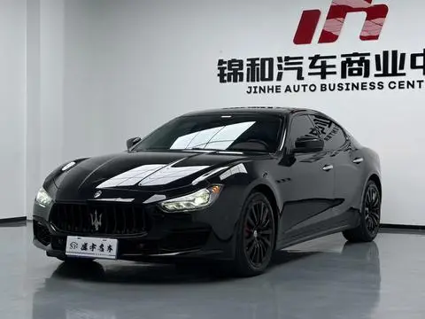 Maserati Ghibli 2021