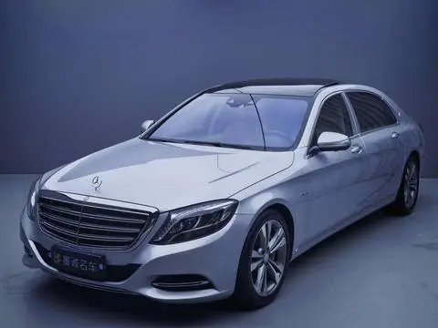 Mercedes-Benz 迈巴赫S-Class 2016