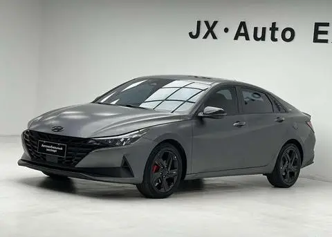 Hyundai Elantra 2022