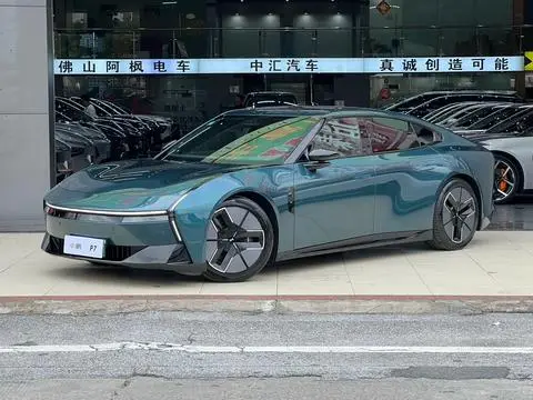 XPeng 小鹏P7 2025