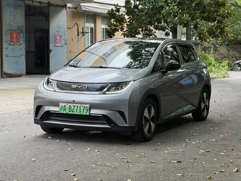 BYD Dolphin 2023 — фото 1