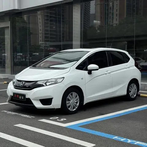 Honda Fit 2016 — фото 1
