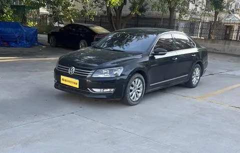 Volkswagen Passat 2014 — фото 1