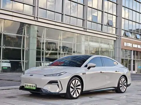 Geely E8 2024