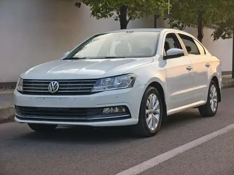 Volkswagen Lavida 2015