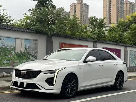 Cadillac CT4 2021