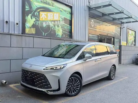 Buick GL8 PHEV 2025