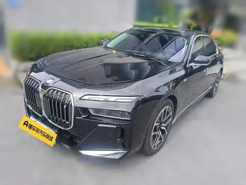 BMW i7 2023