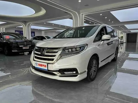 Honda 艾力绅 2019 — фото 1