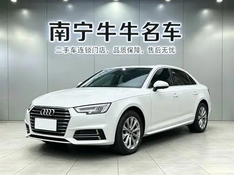 Audi A4L 2019 — фото 1