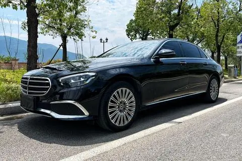 Mercedes-Benz E-Class 2023